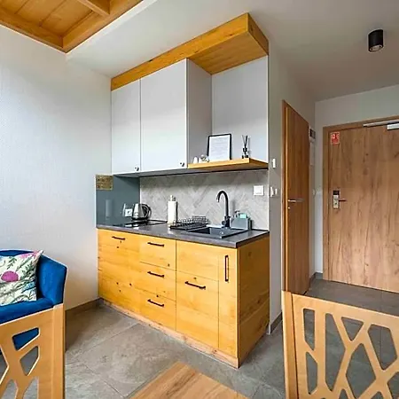 Lejlighedshotel Pod Stokiem Z Sauna I Jacuzzi - Szczyrkapartamenty 3*
