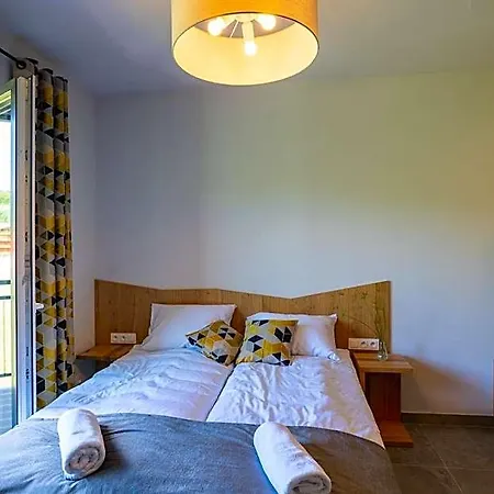 Appart hôtel Pod Stokiem Z Sauna I Jacuzzi - Szczyrkapartamenty 3*