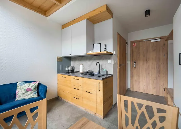 Pod Stokiem Z Sauna I Jacuzzi - Szczyrkapartamenty מלון דירות שצ'צ'ירק