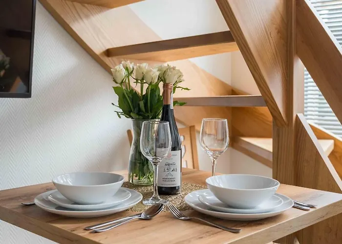 Pod Stokiem Z Sauna I Jacuzzi - Szczyrkapartamenty מלון דירות 3*