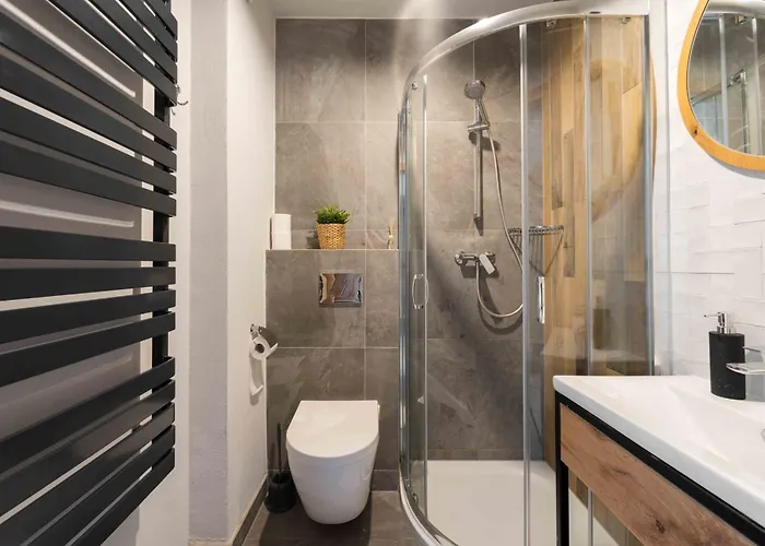 Pod Stokiem Z Sauna I Jacuzzi - Szczyrkapartamenty Lägenhetshotell 3*