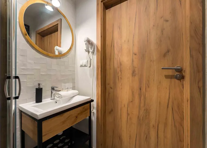 Pod Stokiem Z Sauna I Jacuzzi - Szczyrkapartamenty Lägenhetshotell